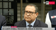 "¡Han matado a personas!": Alberto Otárola es increpado por ciudadana en exteriores de la PCM