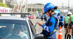 ¿Realizas servicio de taxi por aplicativo con placa blanca? La ATU publicó nuevas multas
