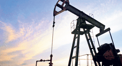 Horas clave para el sector petrolero, por Carlos Bessombes