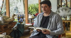 Rafael Dumett, uno de los autores más leídos, en Arequipa