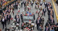 Gran Parada Militar: alcalde de San Borja es captado escoltando a caballo a la presidenta Boluarte