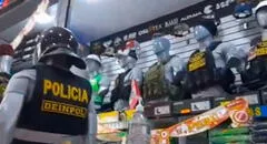 Rímac: comerciantes venden uniforme policial desde S/65 sin pedir código de identidad de la PNP
