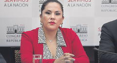 Digna Calle regresaría recién en setiembre