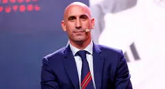 Luis Rubiales fue suspendido de forma provisional de toda actividad del fútbol por la FIFA