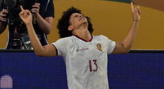 ¡Venezuela suma un punto en su visita a Brasil gracias a un golazo de Eduard Bello!