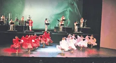 Música y danza en nombre del Nazareno