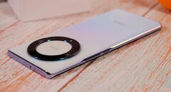 Ni Apple ni Xiaomi: ¿cuáles son los 10 smartphones que tienen las mejores baterías del mundo?