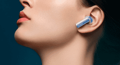 ¿Escuchas música con audífonos bluetooth? Por esta razón tu lado izquierdo se descarga más rápido