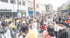 Mesa Redonda y Gamarra son un caos pese a plan Navidad Segura