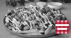 La SALCHIPAPA es nombrada como una de las peores comidas del Perú por Taste Atlas