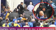 Hinchas de Boca Juniors repudian y pifean a Javier Milei, presidente de Argentina, tras votar