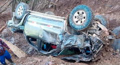Ayacucho: 2 personas pierden la vida tras caer camioneta a abismo de 70 metros en el Vraem