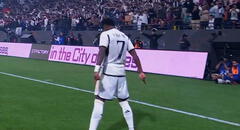 Vinícius Junior destroza al Barcelona: anotó un hat-trick y celebró como Cristiano Ronaldo