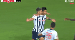 Catriel Cabellos anota espectacular golazo y pone el 2-1 de Alianza Lima ante Vallejo
