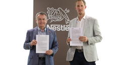 Nestlé Perú y SINBA firman alianza para reciclar por primera vez plástico flexible en el Perú