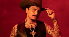 Christian Nodal y la increíble transformación en su rostro: usuarios lo comparan con Johnny Depp