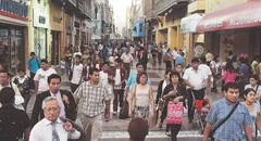 Al 76% de los peruanos no le alcanza el dinero para el mes