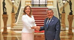César Acuña advierte que investigaciones contra Dina Boluarte afectan las inversiones