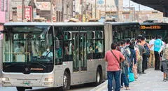 Cambios en Metropolitano: eliminan cola de sentados en estaciones y fusionarán rutas