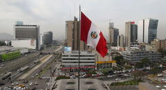 S&P rebajó la calificación crediticia del Perú: desorden político aleja a inversionistas