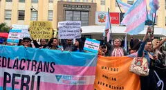 Comunidad LGBTIQ+ protesta frente al Minsa por decreto que califica identidad trans como “enfermedad mental”