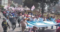 Tras paro de 24 horas de docentes, Minedu promete pagarles bono de 380 soles