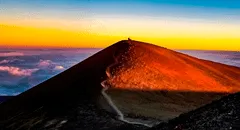 El Everest NO es la montaña más alta de la Tierra, existe una que la supera por casi 1.500 m y está en América