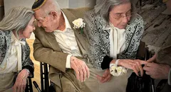 Pareja de 100 y 102 años contraen matrimonio que puede ser el más longevo del mundo: pidieron el récord Guinness