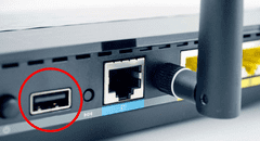 ¿Tu router tiene un puerto USB? Descubre para qué sirve y todas las funcionalidades que tiene
