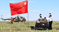 Sonda china Chang'e-6 retornó a la Tierra con las primeras muestras en la historia de la cara oculta de la Luna