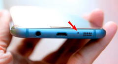 ¿Para qué sirve el pequeño agujero que tu celular tiene en la parte baja? Te explicamos