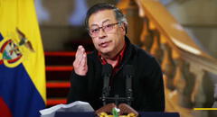 Gustavo Petro denuncia la compra de software 'Pegasus' para espiarlo en campaña presidencial en Colombia