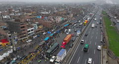 Transportistas dan tiempo al Gobierno por un mes