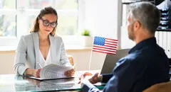 Atención, inmigrante: los 4 temas que no debes mencionar en tu entrevista si deseas obtener la visa americana 2024