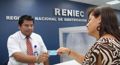 Reniec permite añadir el apellido de tu esposo en tu DNI: detalles que debes considerar