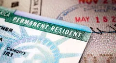 Green Card 2025: atención, USCIS anuncia tarifas actualizadas y requisitos esenciales para la residencia en EE.UU.