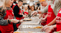 ¡Atención, inmigrantes en Nueva York! La 'Gran Manzana' se alista para repartir alimentos gratis esta Navidad