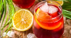 ¿No sabes cómo hacer tinto de verano? Conoce la receta de este original cóctel para el calor