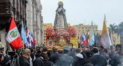 Conferencia Episcopal se opone a proyectos que buscan eliminar el feriado de Santa Rosa de Lima y otros