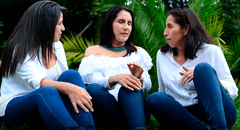 Estudio revela que las mujeres hablan 3.000 palabras más que los hombres al día