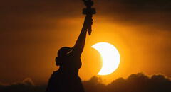 Nueva York verá el eclipse solar al amanecer: dónde observarlo y a qué hora empieza el fenómeno