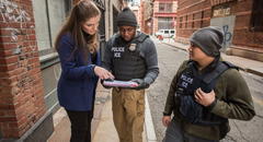 ¡Atención, inmigrantes en Nueva York! ICE confirma colaboración con este condado para aumentar arrestos y deportaciones