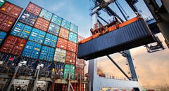 Perú acumula superávit comercial de US$24.685 millones, impulsado por altos precios de metales y envíos agro y textil
