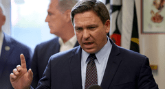 Ley SB4-C firmada por Ron DeSantis afectaría a este grupo de inmigrantes en Florida si Corte Suprema la aprueba el 18 de abril