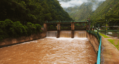 Este país árabe muestra interés por invertir en energía hidroeléctrica, renovable e hidrógeno verde en el Perú