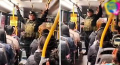 Dos agentes de la PNP abordan bus y explican que resguardarán el viaje: “Queremos que lleguen con tranquilidad”
