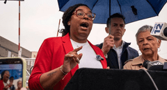 DHS: legisladores irrumpen en centro de ICE en Nueva Jersey que alberga inmigrantes categorizados como "presuntos miembros de MS-13"