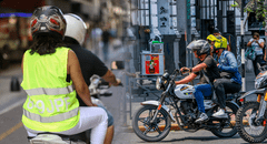 MTC: A partir de HOY, 22 de mayo, motociclistas deben usar chalecos con placa y cascos homologados para evitar sanciones