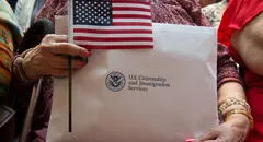 Confirmado por USCIS: el formulario clave que debe llenar todo inmigrante mayor de esta edad