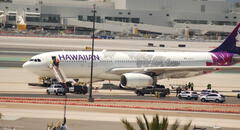 Amenaza de bomba en EEUU: evacúan pasajeros de un vuelo de Hawaiian Airlines en San Diego, California